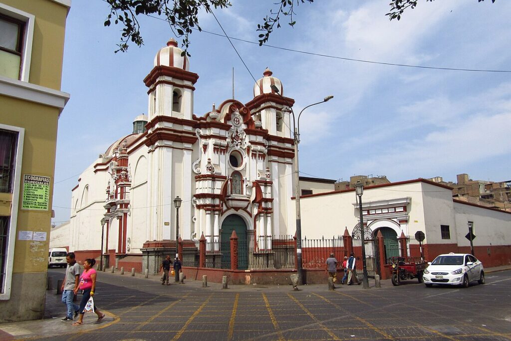 ¿Cuál es la iglesia más antigua que se puede visitar en Lima?